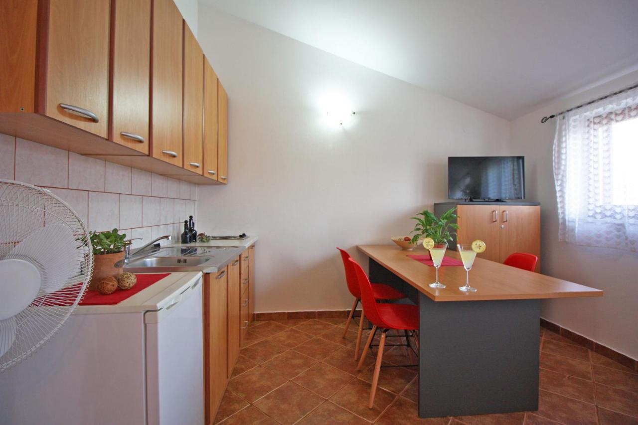 Brijunisol - 3 Apartments Top Position Near The Beautiful Beach Fažana Εξωτερικό φωτογραφία